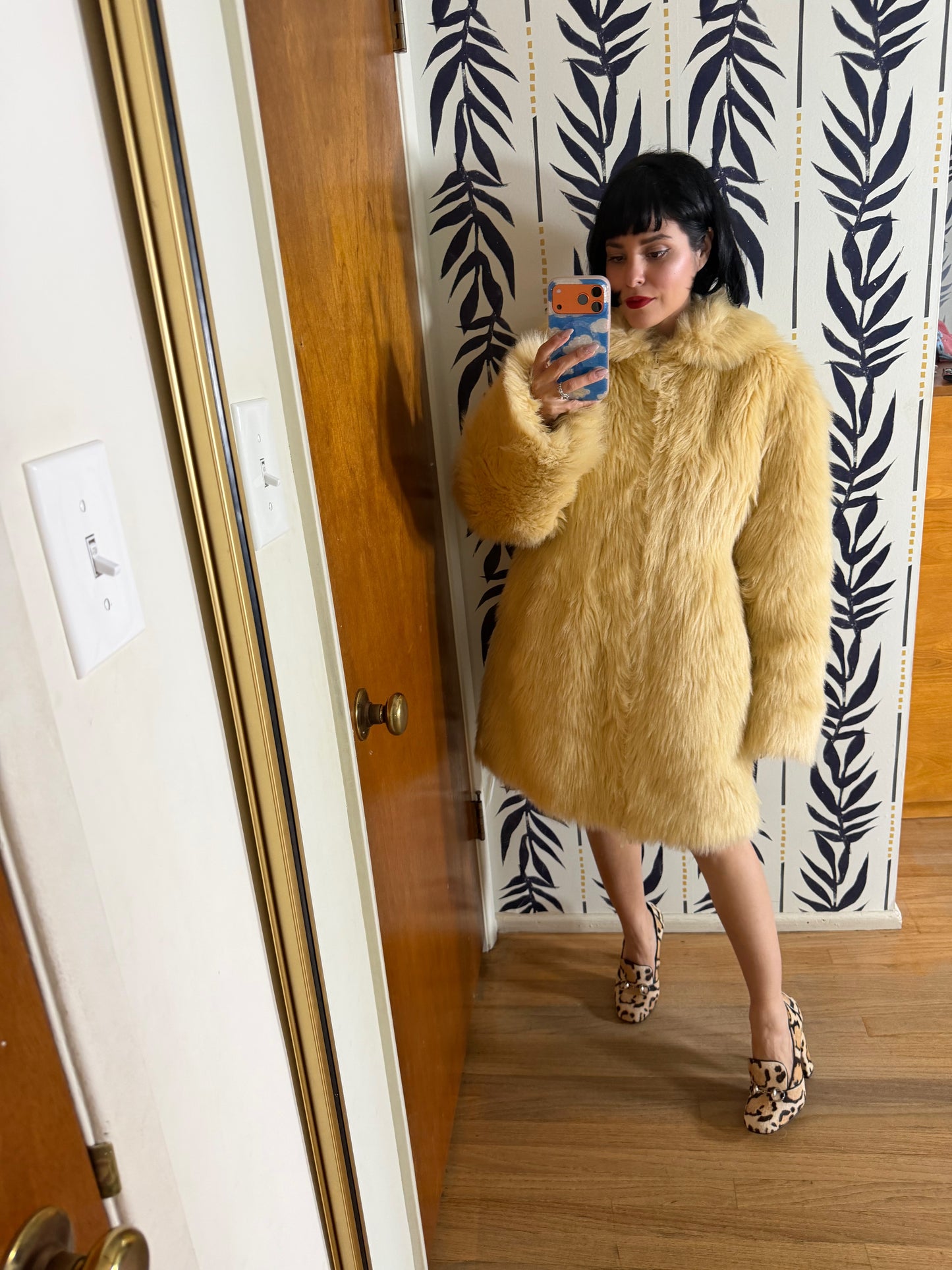 Vintage 60s / 70s Faux Fur Shag Coat Fits S-L