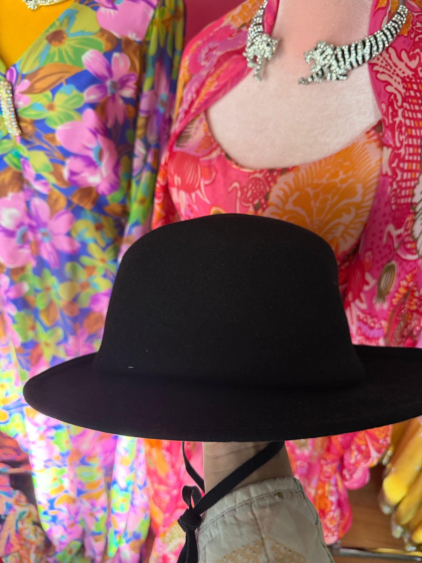 Vintage 60s Mod Adolfo II Black Wool Hat & White Daisies