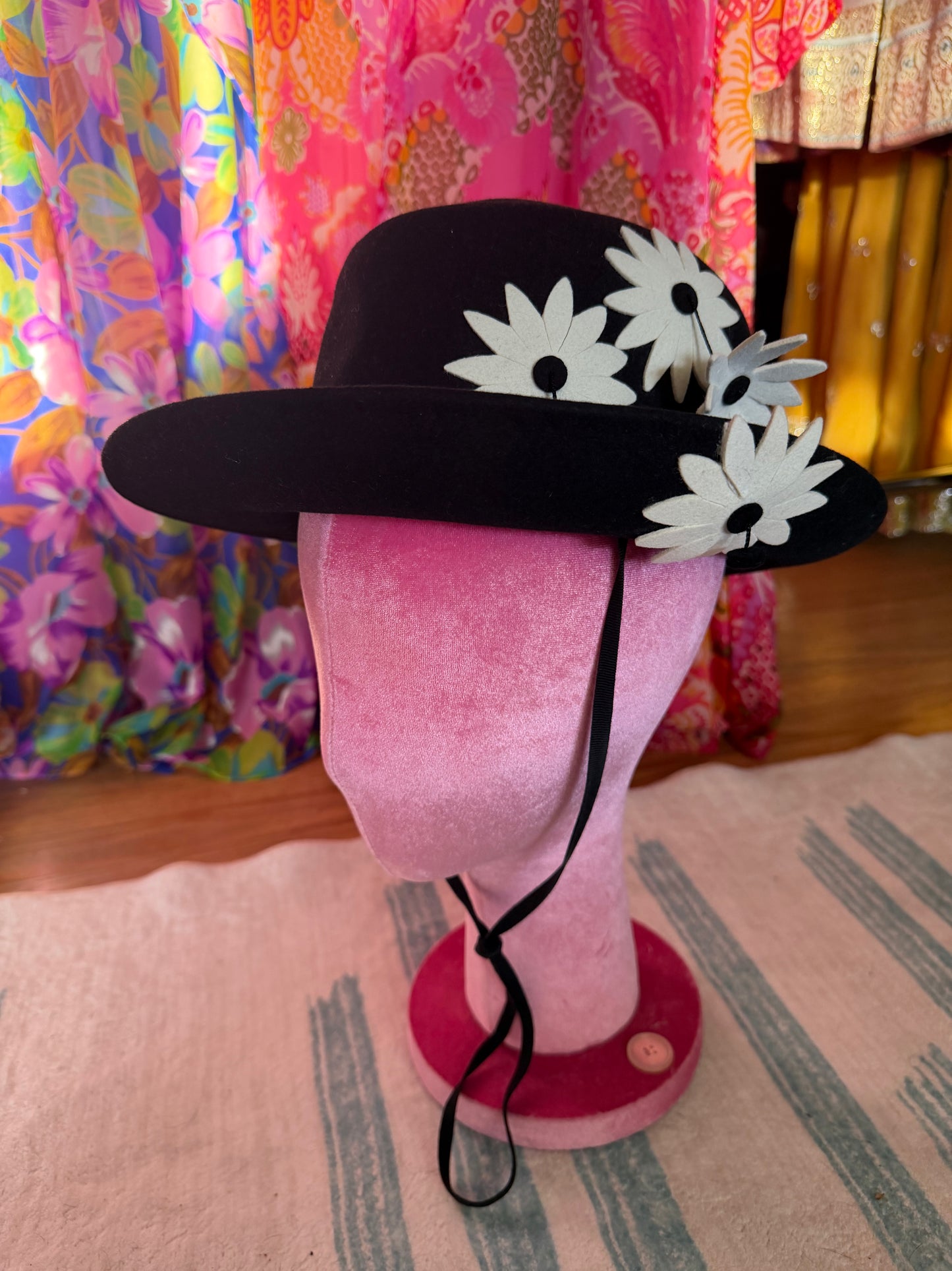 Vintage 60s Mod Adolfo II Black Wool Hat & White Daisies