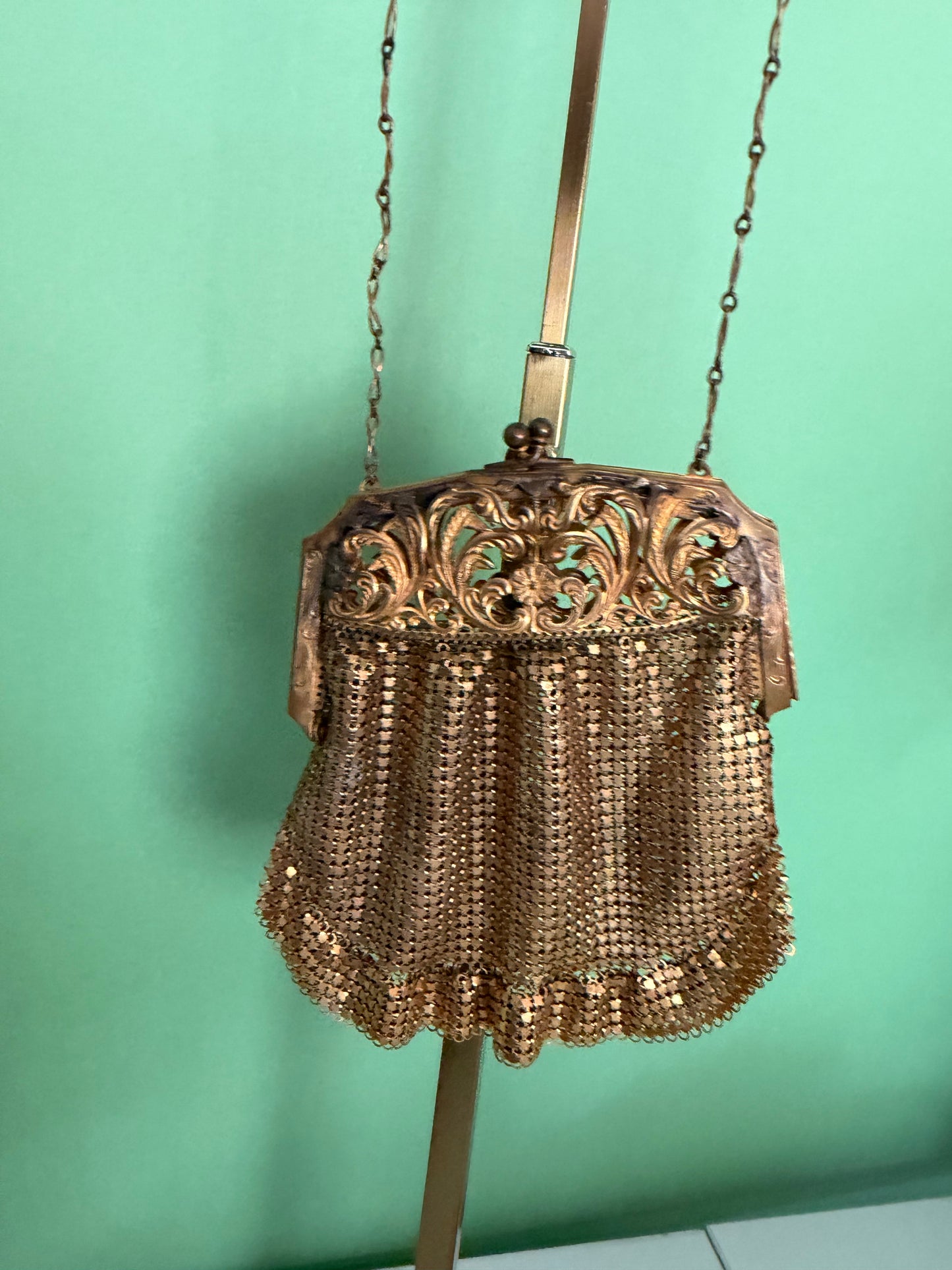 Vintage 30s Gold Chainmail Evening Bag