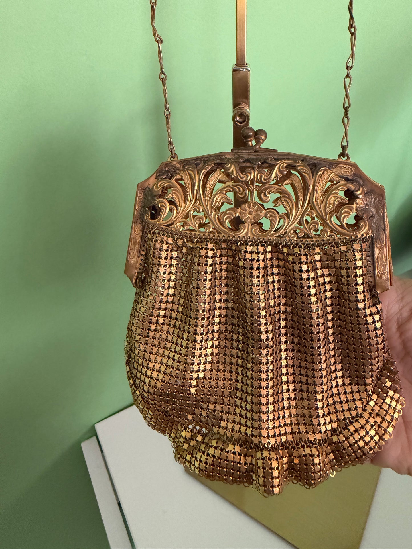 Vintage 30s Gold Chainmail Evening Bag