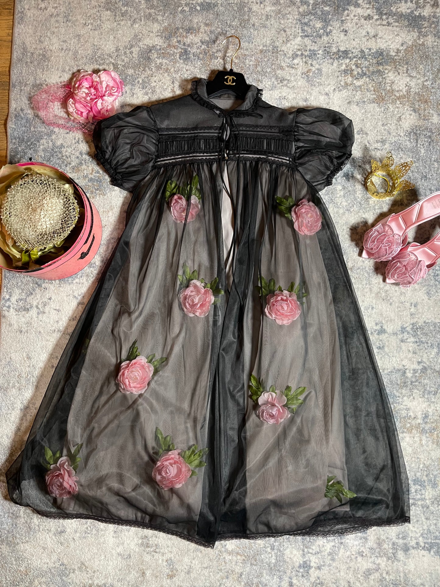 Vintage Custom 50s 60s Black Puffy Sleeve Trapeze 3-D Custom Flowers Trapeze Duster Fits Most Sizes