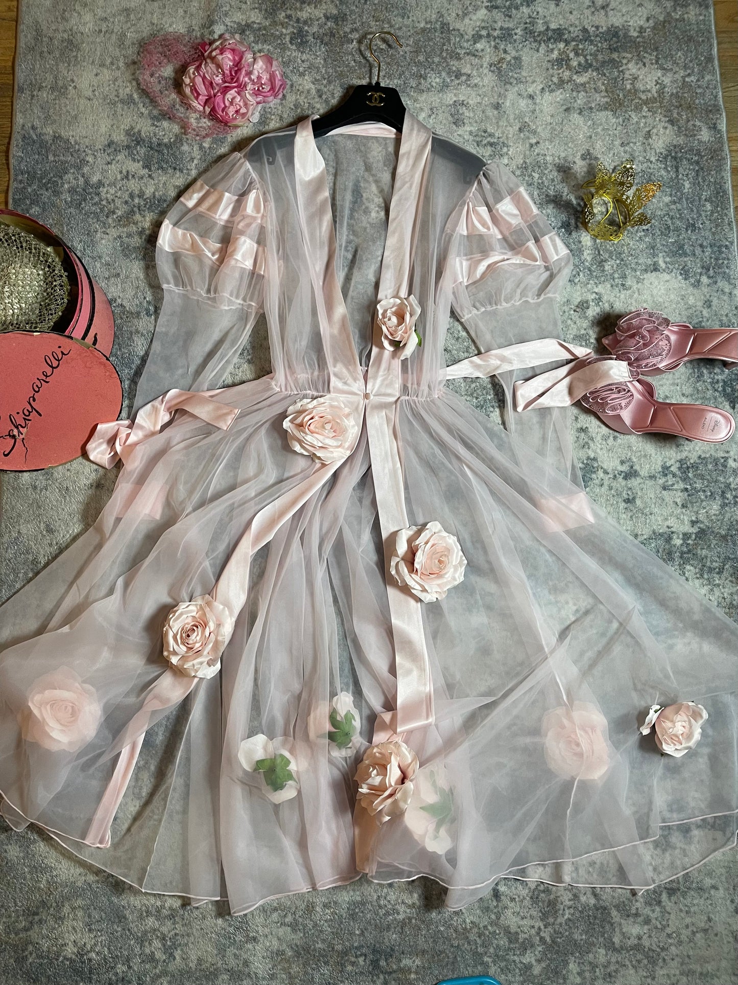 Vintage Custom 60s 70s Powder Pink Nylon Puffy Balloon Shoulders Custom 3-D Duster Fits XS-M