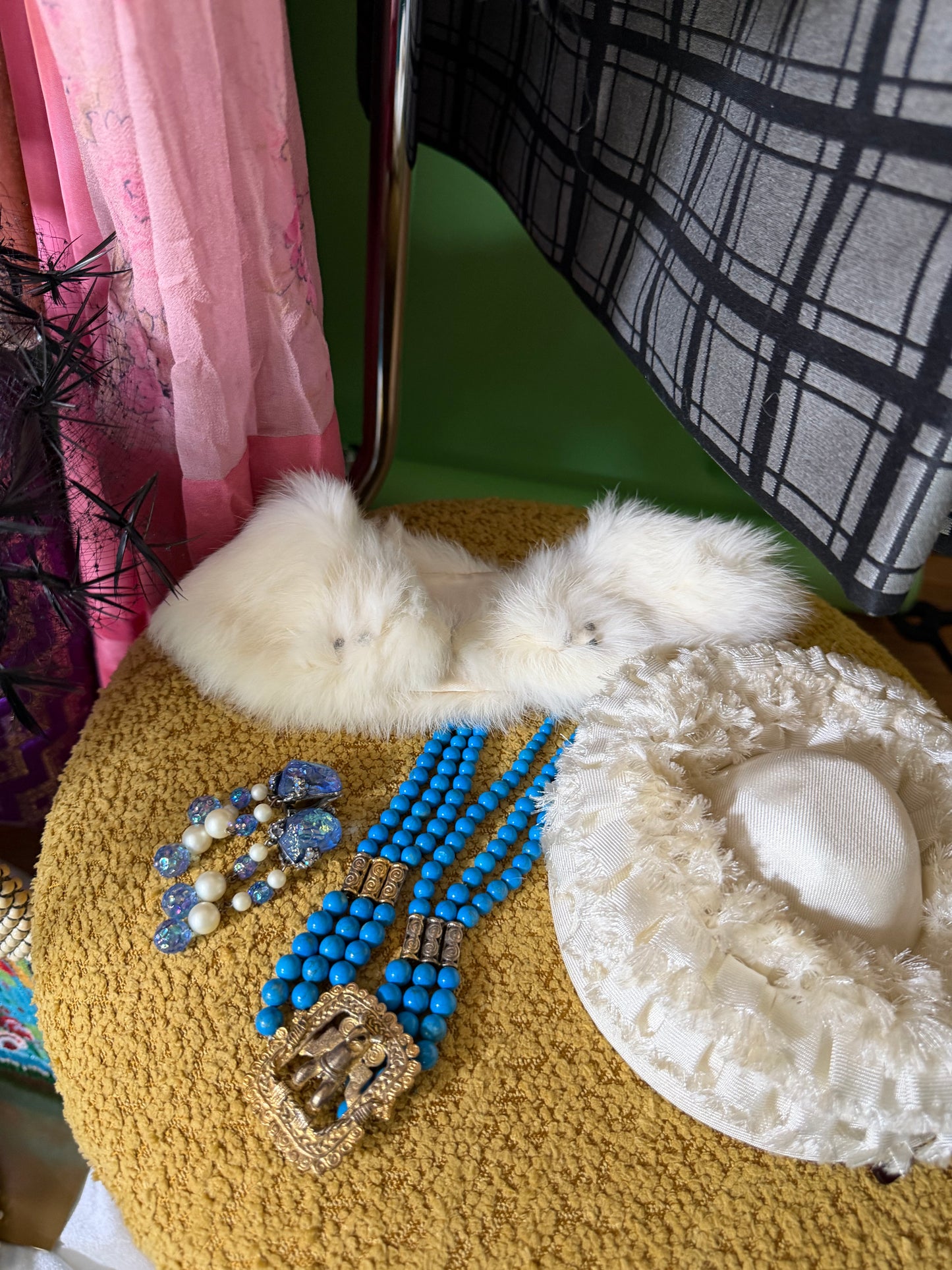 50s Rabbit Fur detachable Collar with faux faces
