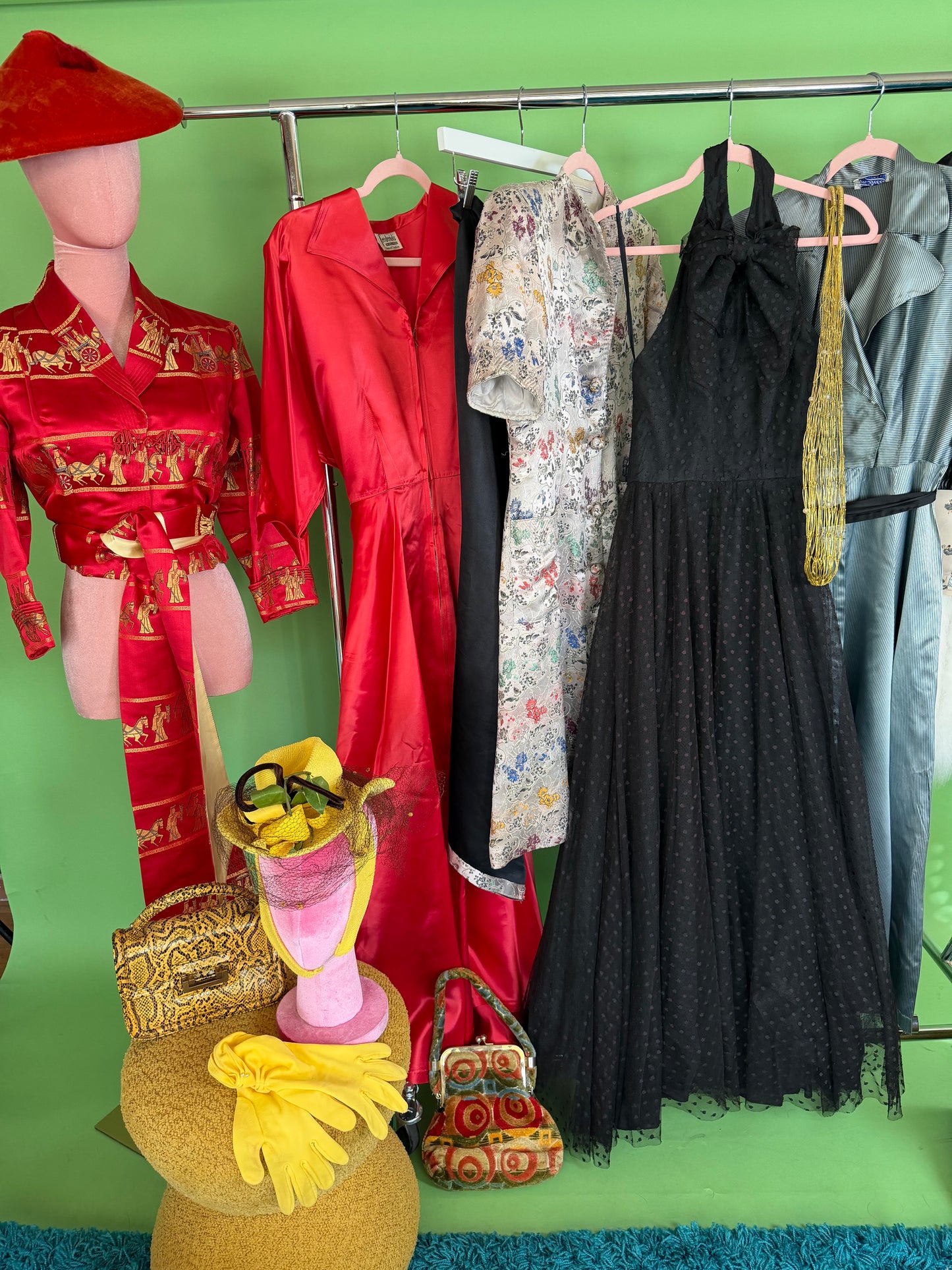 1940s Toy Yellow Floral Mesh Tilt Hat