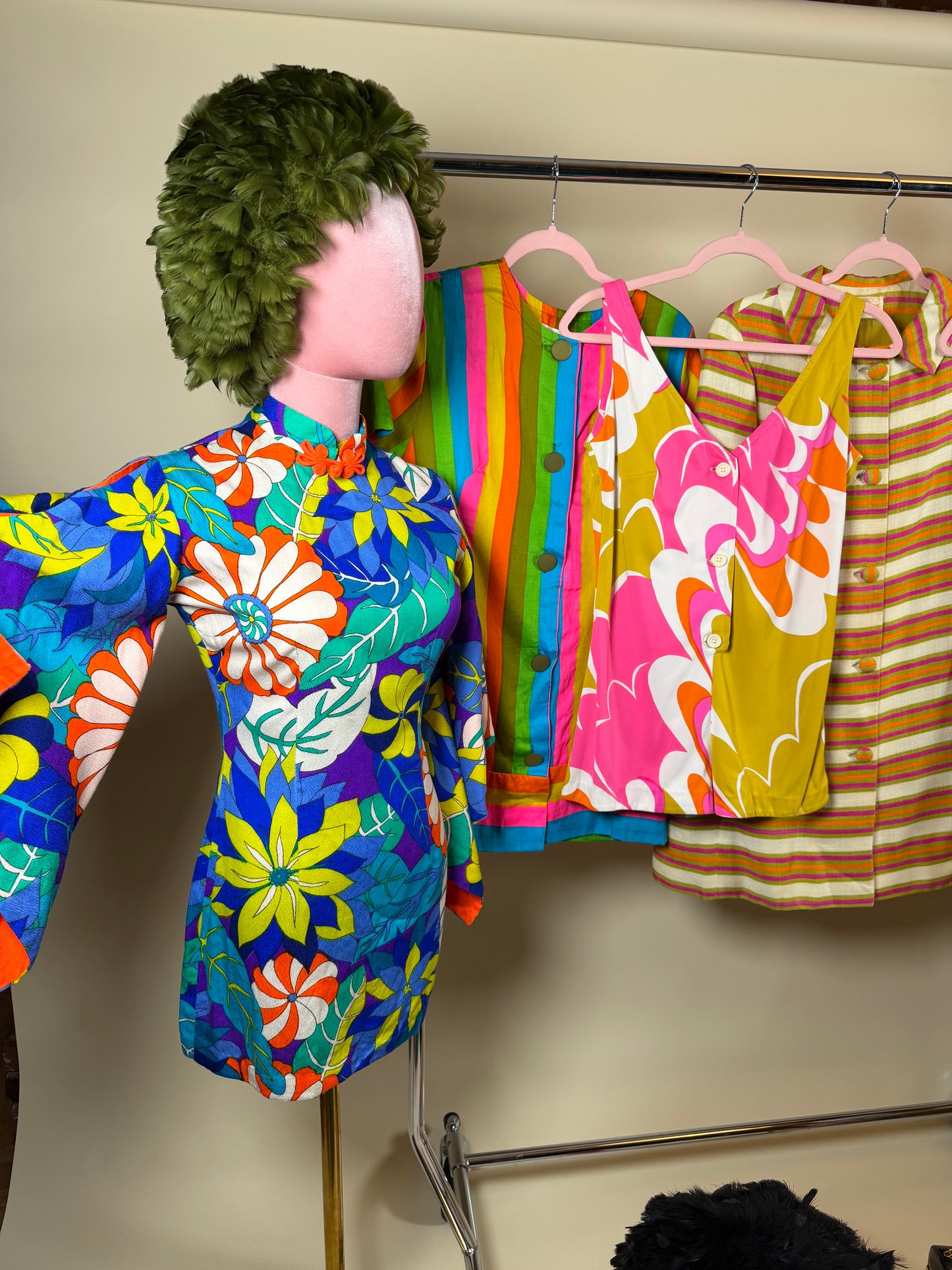 Vintage Tiki 60s Neon Wizard Sleeve Mini Dress by Lauhala made in Hawaii XS-SM