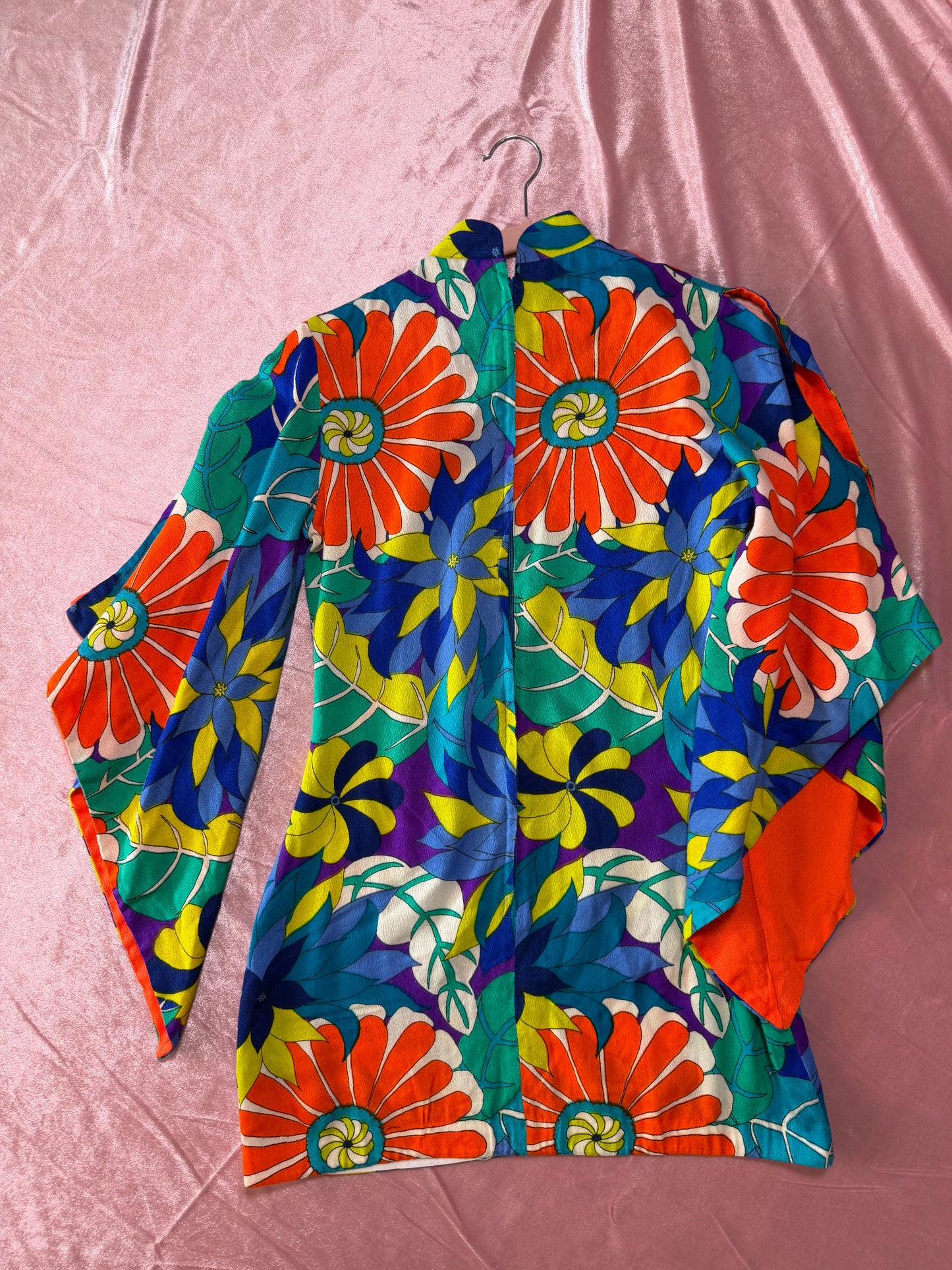 Vintage Tiki 60s Neon Wizard Sleeve Mini Dress by Lauhala made in Hawaii XS-SM