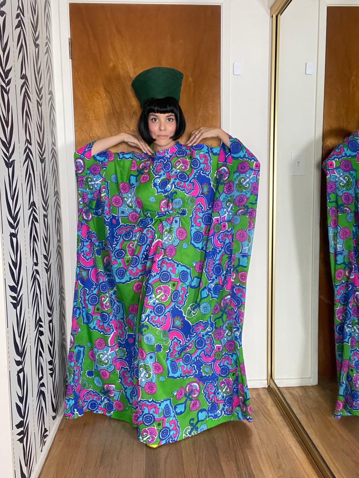 Vintage 60s 70s Green Neon Psychedelic Caftan Fits Most Sizes