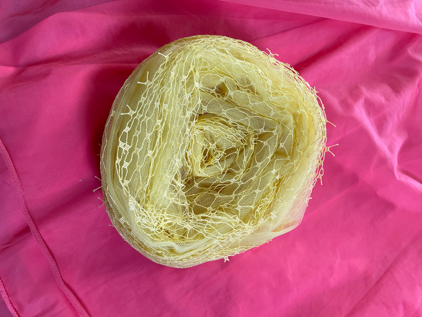 Aldenaire 50s/60s Pillow Box Mesh Net Yellow Hat