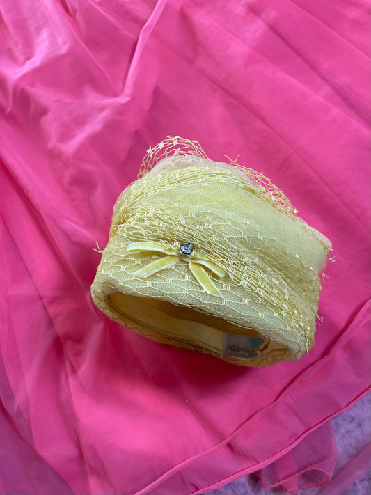 Aldenaire 50s/60s Pillow Box Mesh Net Yellow Hat