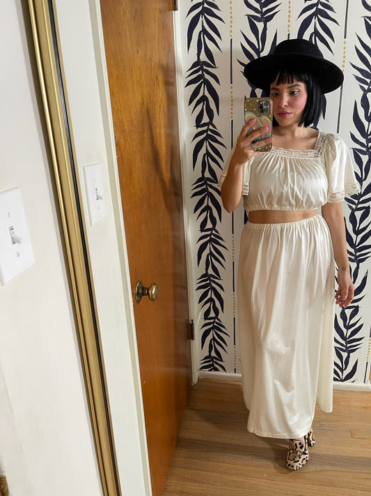 Vintage 60s 70s 2-Piece Reworked Skirt Set With Flower Lace Details - Fits Up To Size L