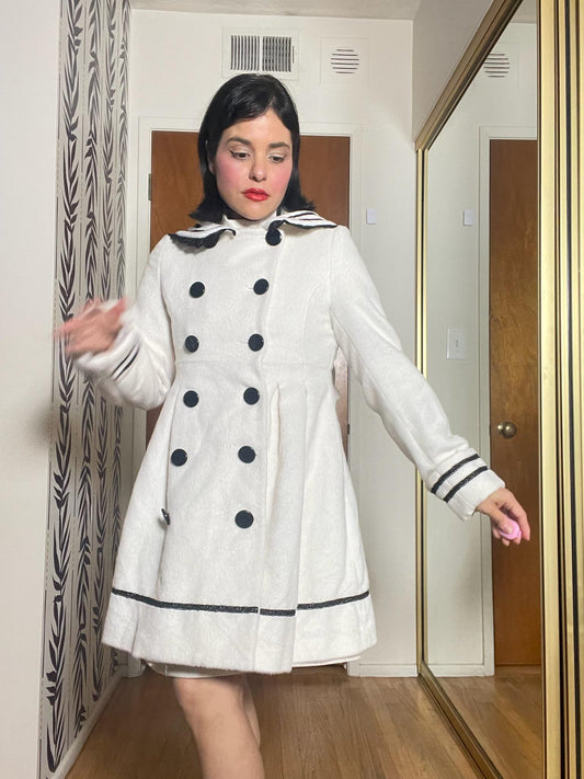 Vintage 90s "Dearly" White Plush Jacket - Best Fits Size XS-M