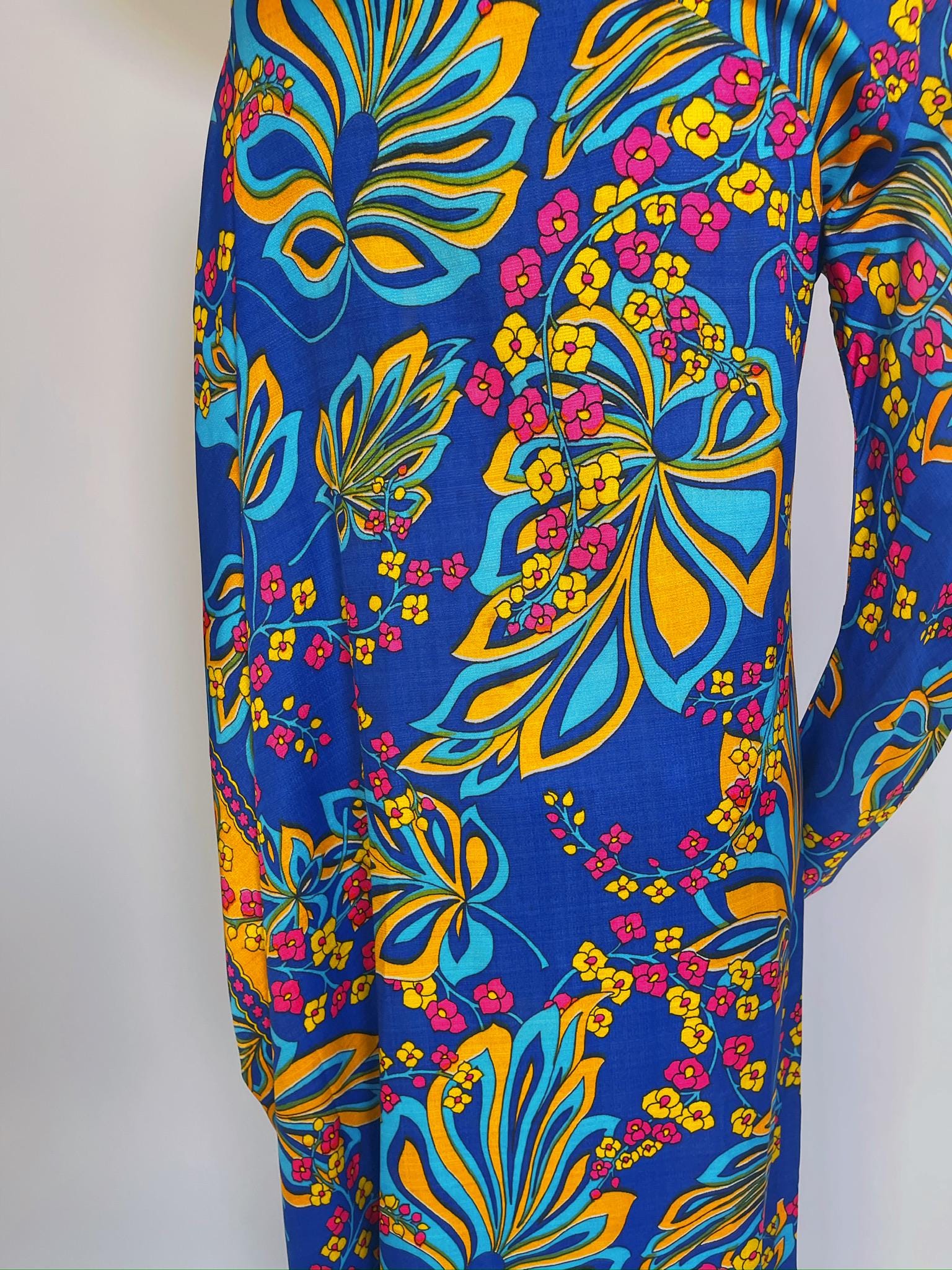 Vintage 60s 70s One Sleeve Kaftan - Fits Most Sizes