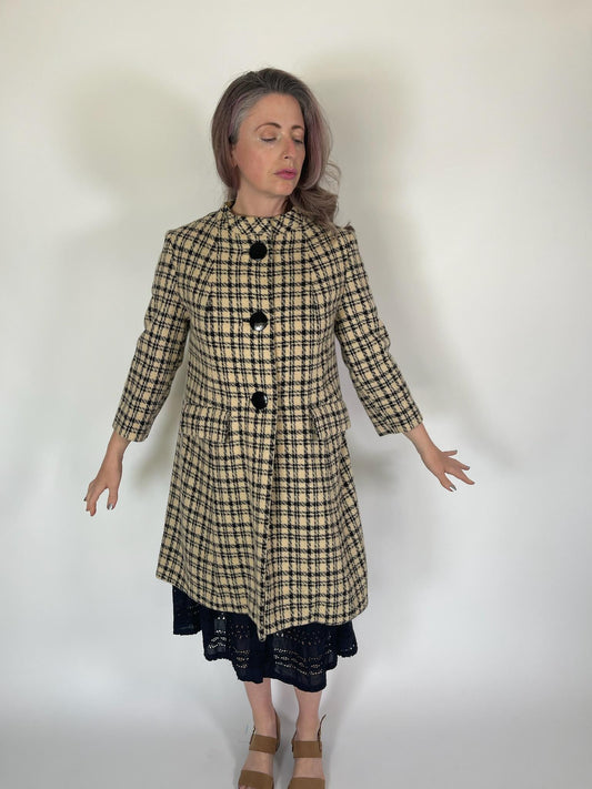 Vintage 60s Black and Tan Swing Coat - Fits Size S-M, Possibly L
