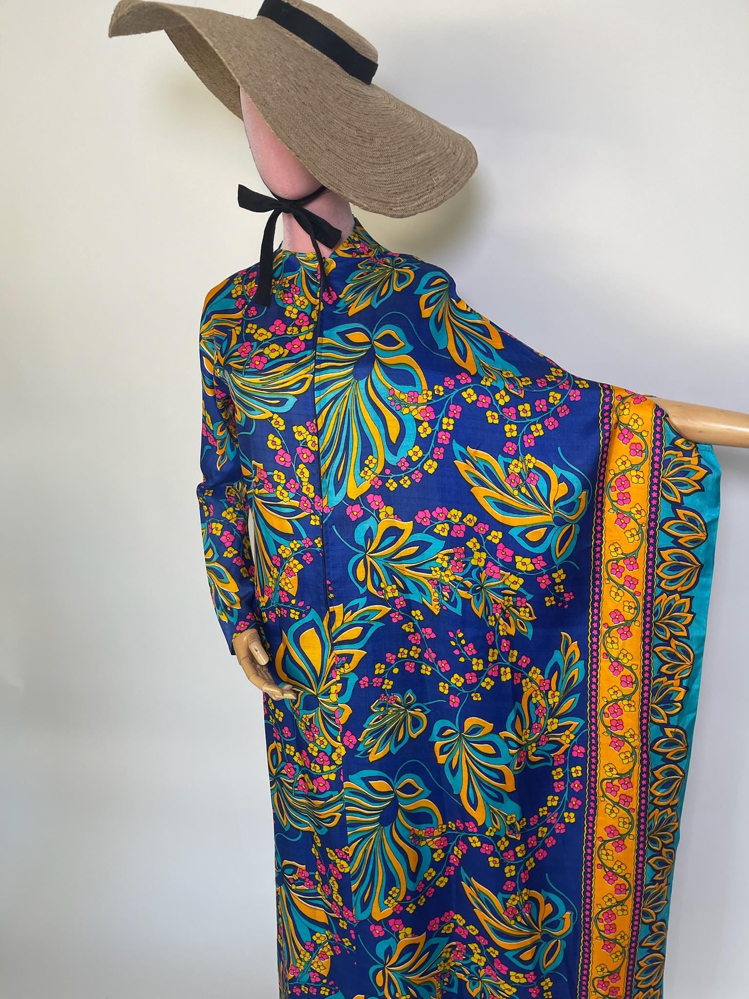 Vintage 60s 70s One Sleeve Kaftan - Fits Most Sizes