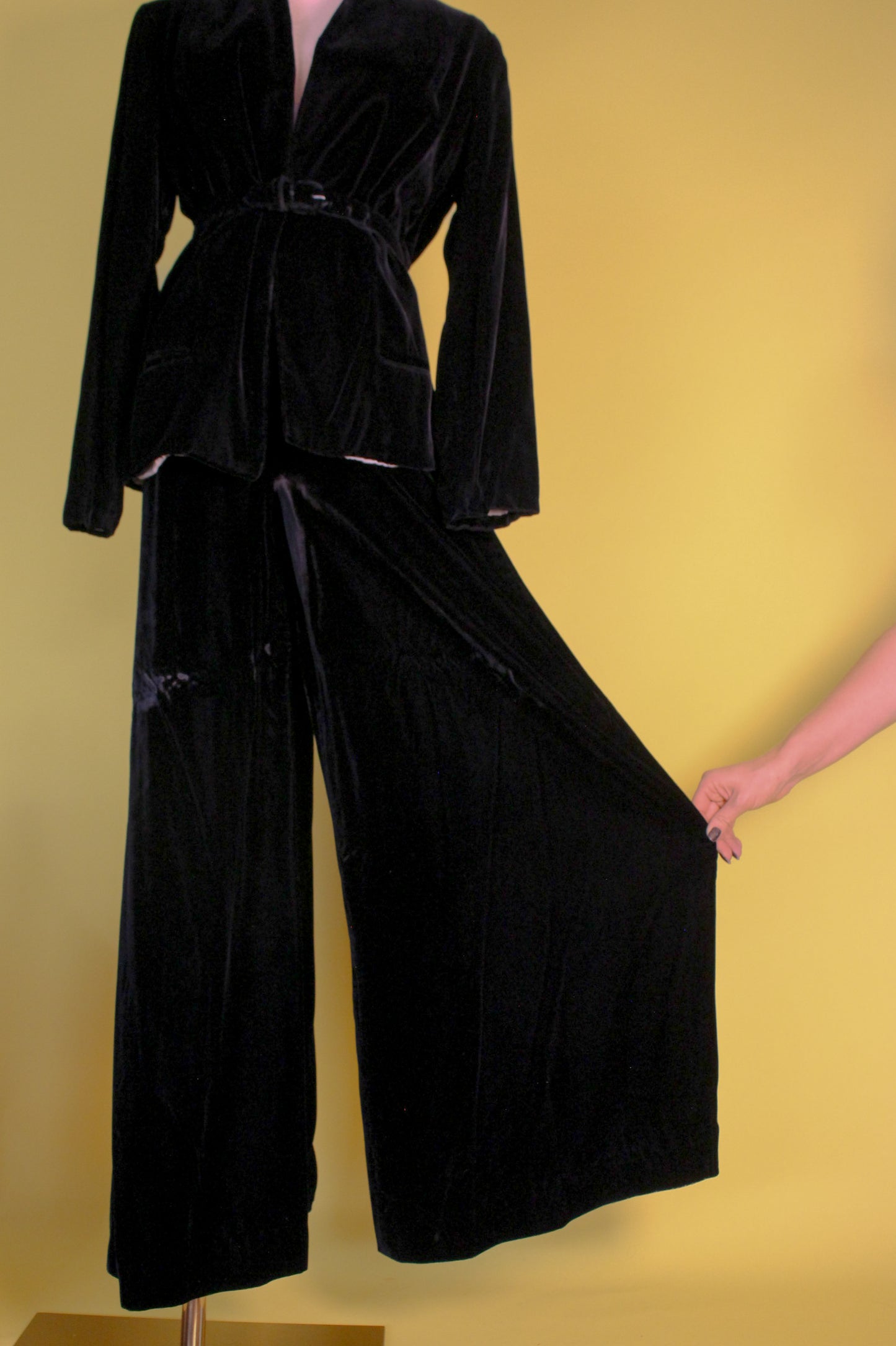 Vintage 70s 80s Black Velvet 3-Piece Pant Suit Best Fits Size S-M