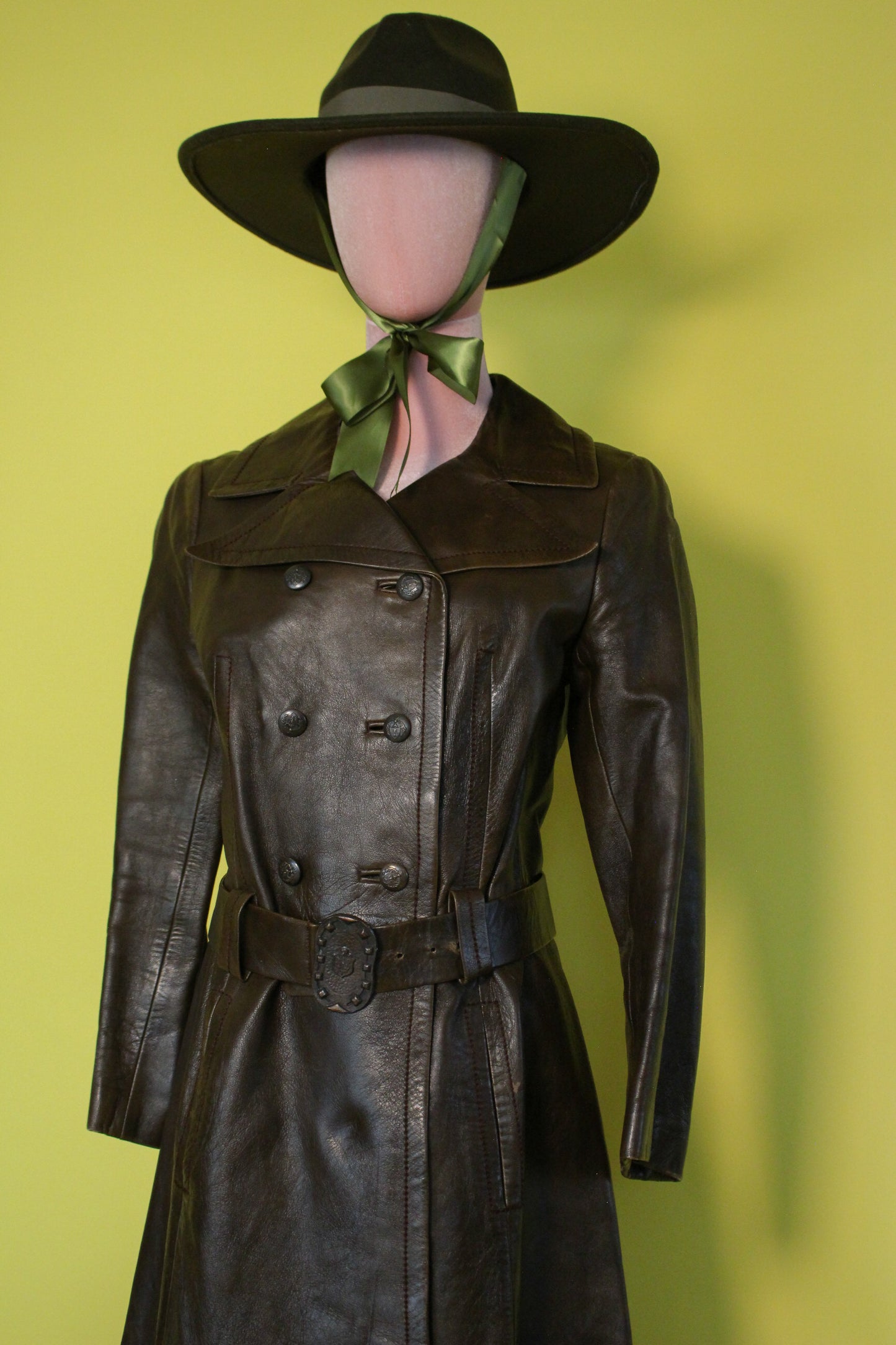 Vintage 60s 70s "Filene's Boston" Made In Israel Brown Leather Coat Best Fits Size M, Possibly L