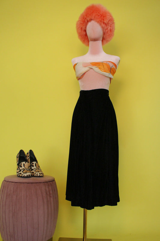 Vintage 50s 60s Black Velvet Circle Skirt Best Fits Size S