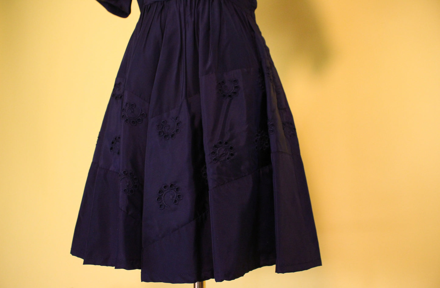 Vintage 50s 60s "Jonathan Logan" Black Peter Pan Collar Dress Best Fits Size XS