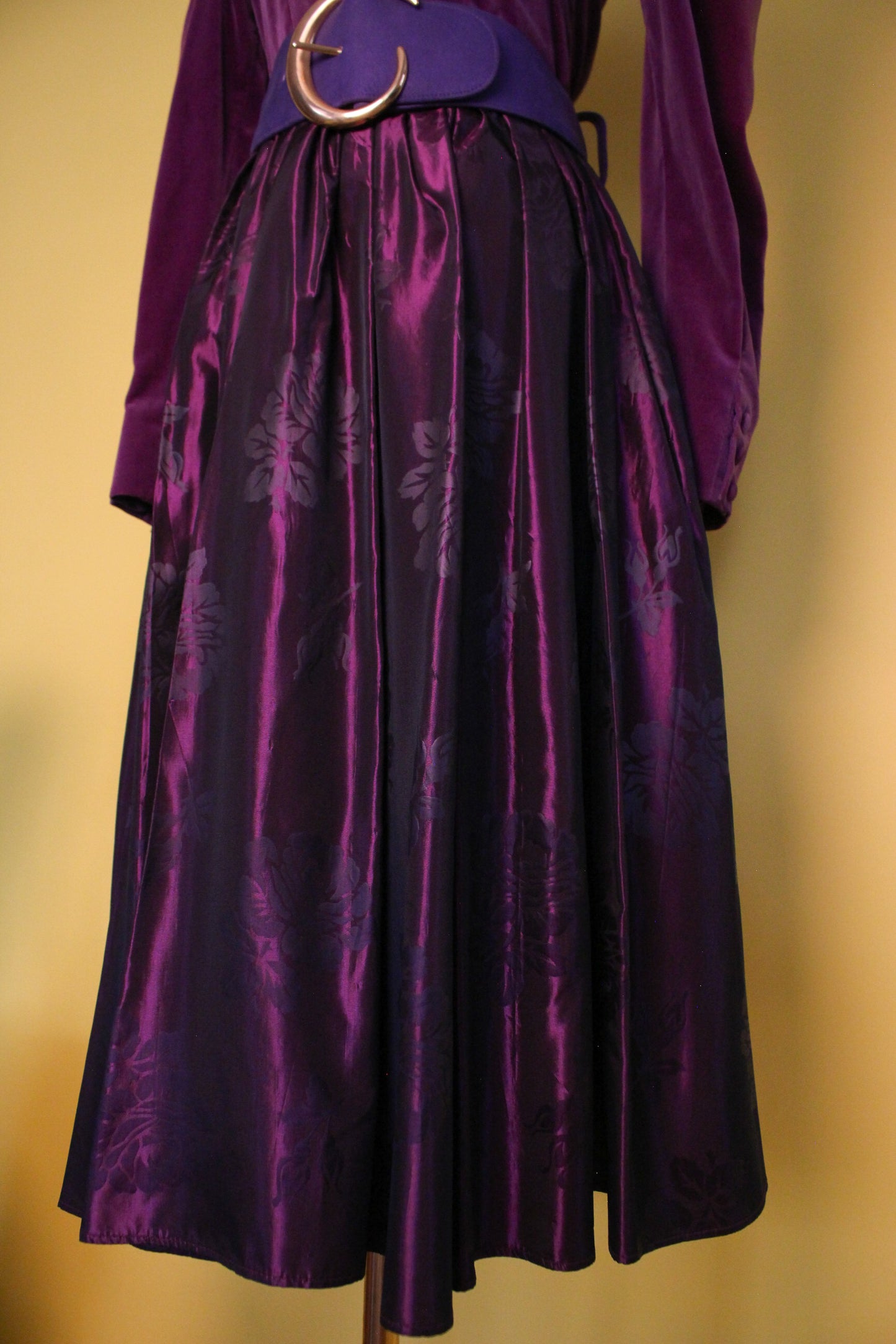 Vintage 70s 80s "Laura Ashley" Purple Rose Jacquard Dress Best Fits Size S-M