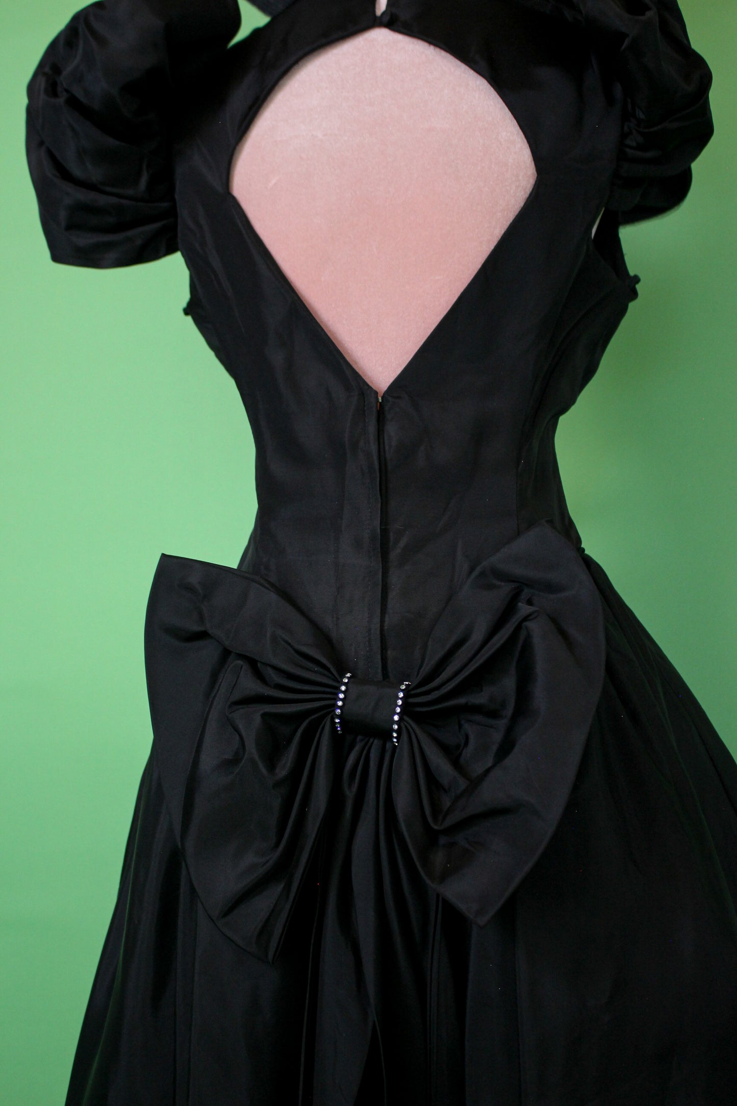 Vintage 80s "Lizette Collections" Black Drop Waist Gown Best Fits Size M