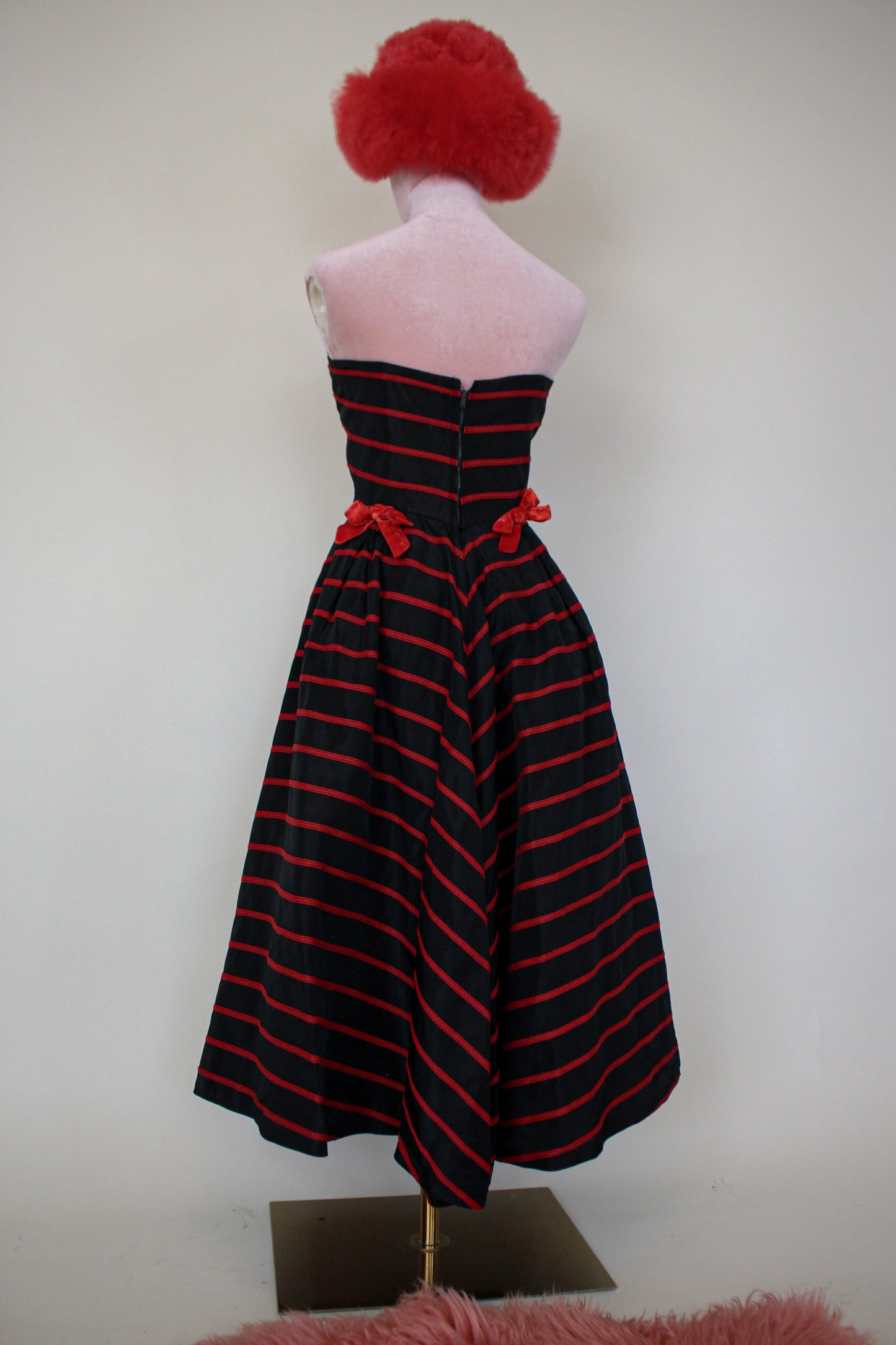 Vintage 50s / 60s Emma Domb Strapless Bow Dress Red Trim Velvet Bow Strapless Cocktail Dress Fits sizes XS-SM