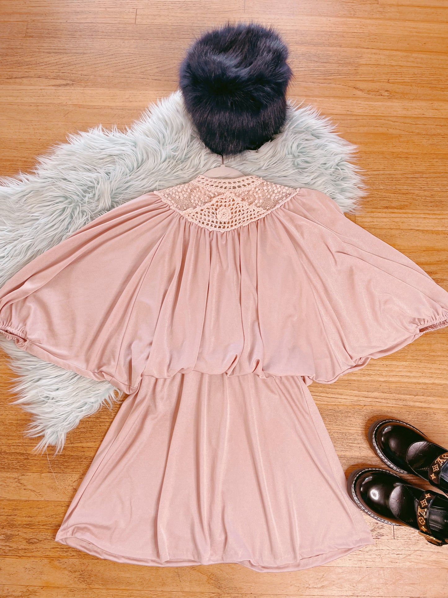 Vintage 70s Rose Pink Batwing Crochet-like Neckline dress Fits sizes XS-M
