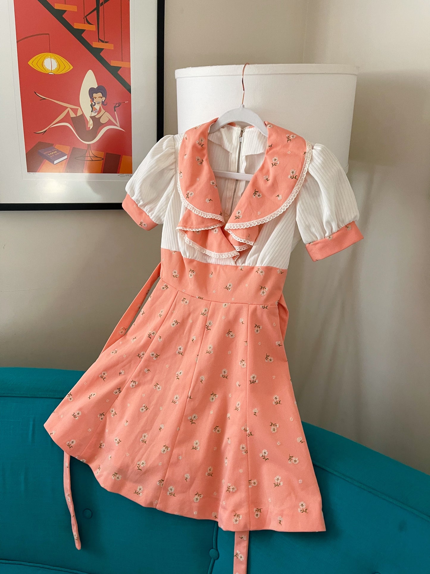 Vintage 60s / 70s Floral Babydoll Puffy sleeves Mini Dress Fits Sizes XXS-XS
